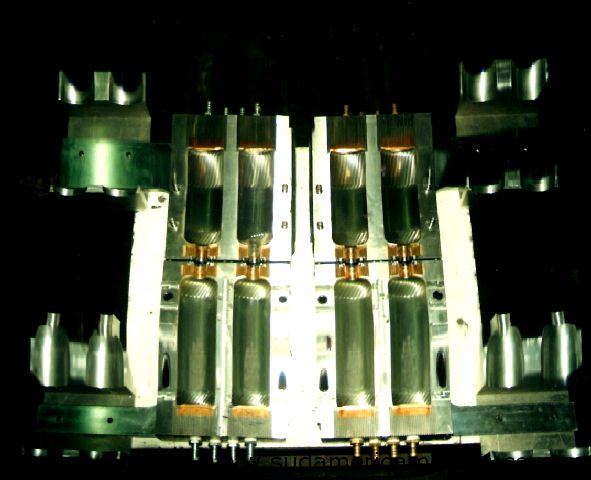 MOLDES DE SOPLADO DE TERMOPLASTICOS